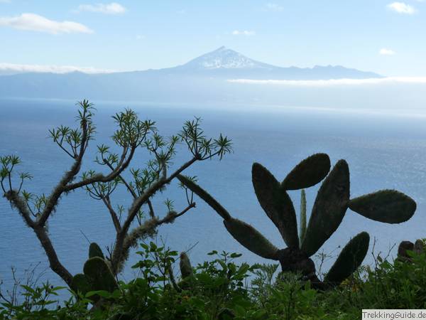 Blick von Gomera zum Teide auf Teneriffa